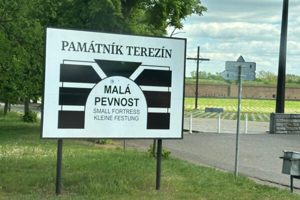 Terezin Toplama Kampı
